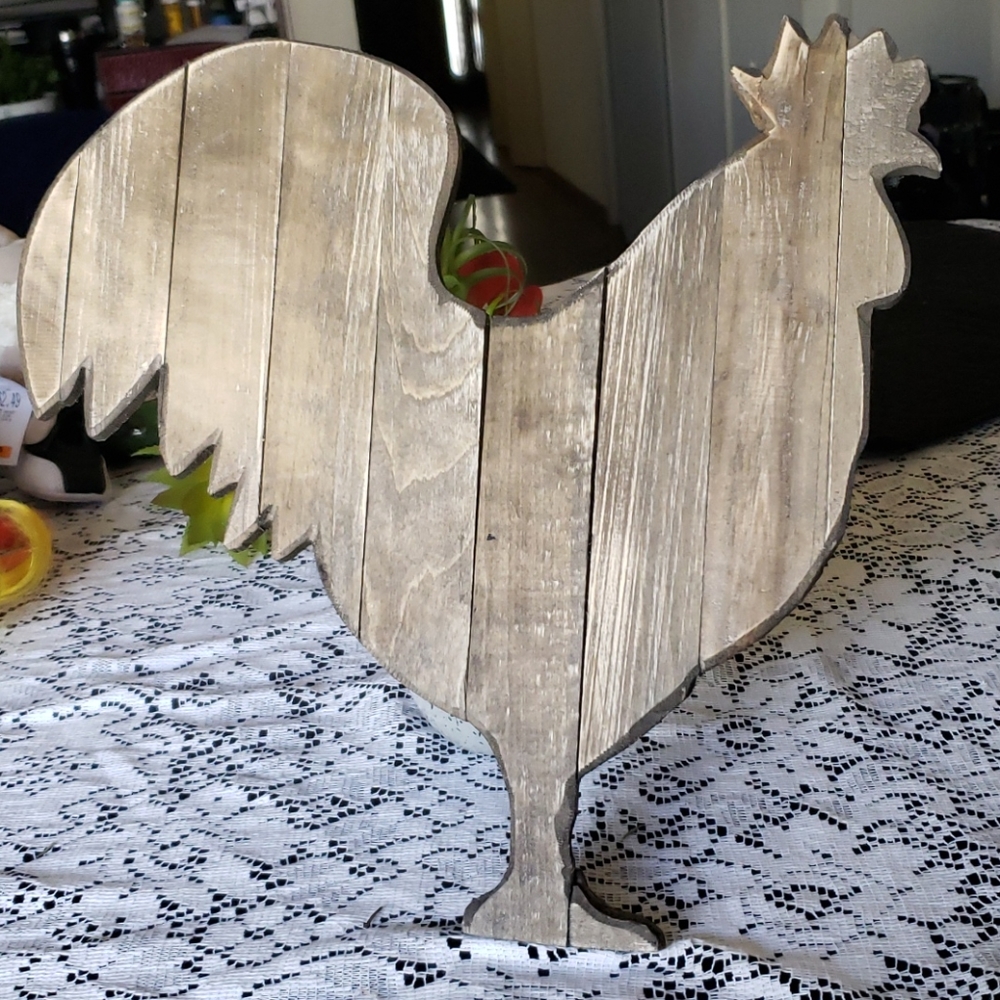 Wood Rooster Wall Hanging.